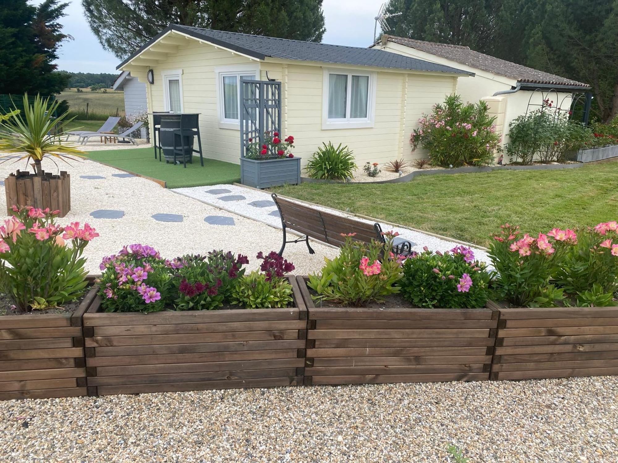 Les Pins Perdus Bed and Breakfast Saint-Ciers-d'Abzac Buitenkant foto